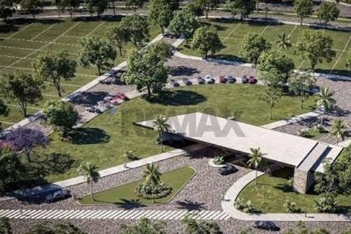 "Colinas del Lago: Naturaleza y Confort Exclusivo"