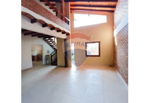 Casa en limpio zona abasto norte — foto 4