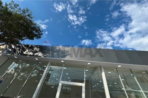 En alquiler salon comercial, foto 1