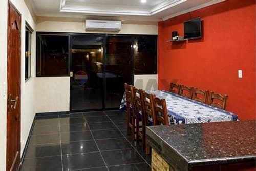 En Venta Casa Quinta con Piscina en Limpio — foto 5