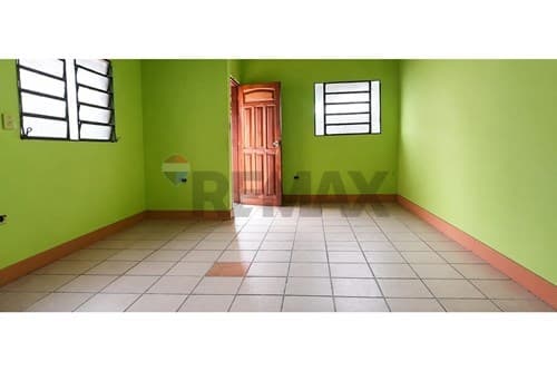 EN VENTA Casa a refaccionar o demoler — foto 5