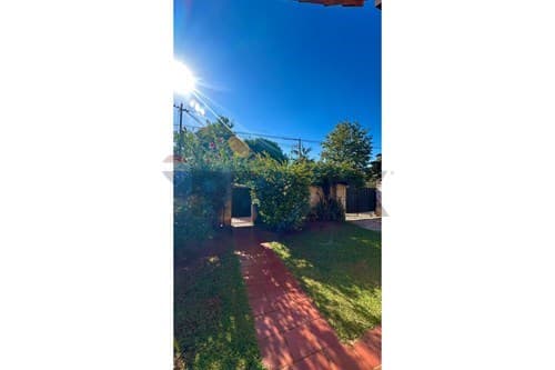 "Casa Ideal en Fernando de la Mora — foto 1