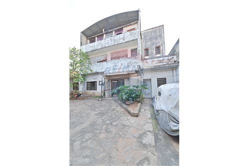 Edificio comercial sobre avda. Gral.santos — foto 2
