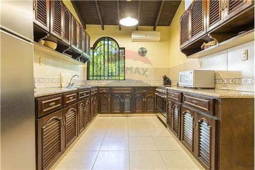 ✨fabulosa residencia en doble esquina, zona colegio goethe/quinta ykua sati✨ — foto 4