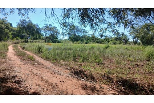 Terreno en cañadita itaugua