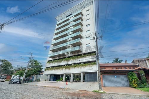 En venta amplio departamento zona shopping — foto 2