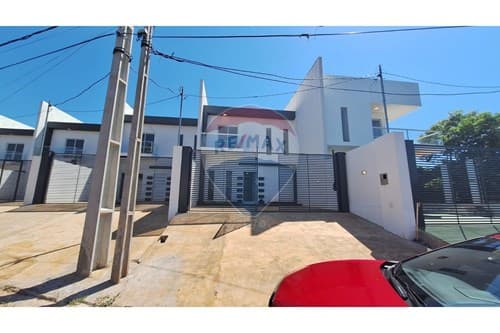Duplex a estrenar amoblado en venta