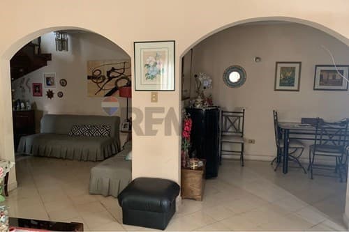 Casa en esquina con dpto independiente en Sajonia — foto 3