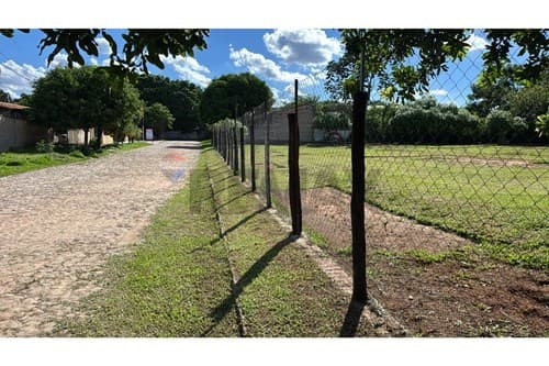 Terreno Estratégico en Maka’i, Luque — foto principal