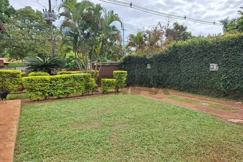 de propiedad en Barrio Laurelty Luque, foto 2