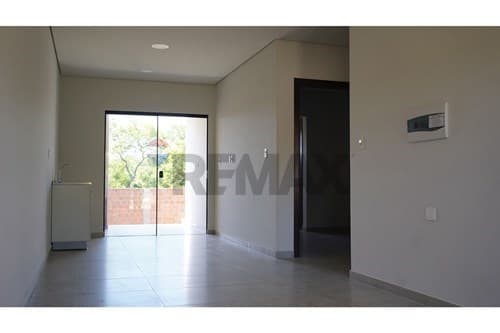 hermosa casa en capiata — foto 4