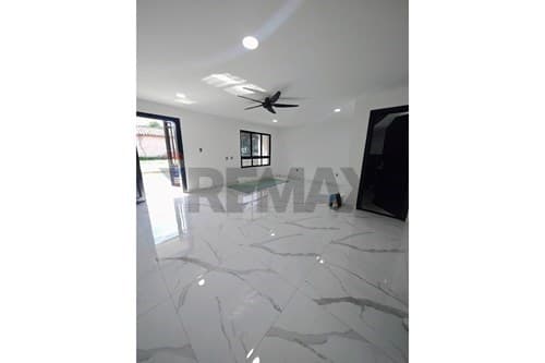 Casa a estrenar en limpio zona plaza norte — foto 4