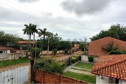 En venta casa en esquina en Loma Pyta — foto 4