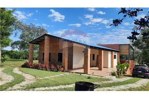 Casa amoblada en atyrá con piscina — foto 2