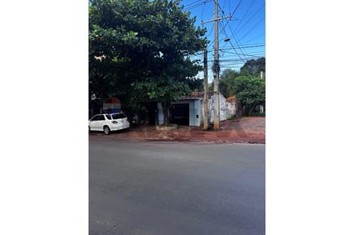 Se vende esquina tercer barrio Luque — foto 3