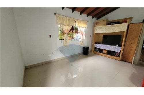 En venta hermosa casa quinta de 1,4 has en caacupe