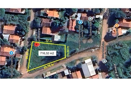 Terreno en limpio, de 716 m2 en esquina — foto 4