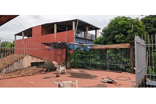 EN VENTA Casa a refaccionar o demoler — foto 1