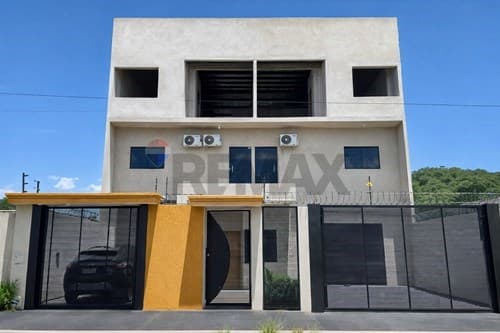 Lujosa casa en encarnacion — foto 2