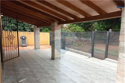 Casa 2 dorm. en VENDO CASA, Ypané — foto 2