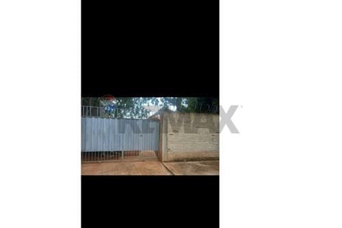 Casa con imponente terreno en Capiatá — foto 2