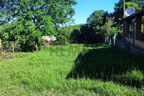 Terreno en el centro de nva. Colombia en venta — foto 1