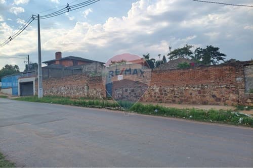 Terreno Ideal en Lambaré: ¡Invierte en Tu Futuro!