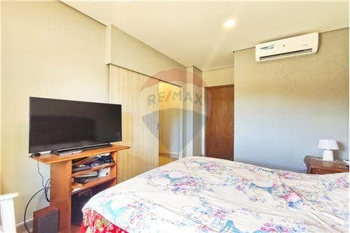 Lujoso dúplex minimalista en Mariano Roque Alonso — foto 3