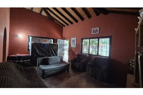 Casa 4 dorm. en Casa-Venta-Ycua Sati-Asunción, Ycuá Satí