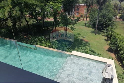 En venta casa con vista al lago San Bernardino