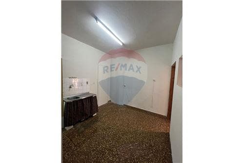 Alquilo dep con 1 dormitorio y amplia sala