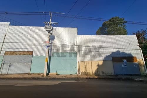 Depósito en Venta con renta activa Barcequillo