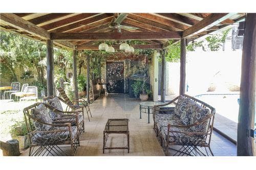 ✨hermosa casa de 4 dorm. + oficina en barrio san miguel - San Lorenzo✨