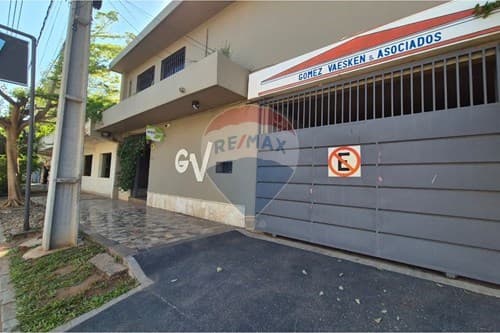 Oficinas con depósito en Luque zona centro — foto 4