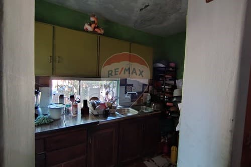 Casa con salones comerciales - Renta activa — foto 4