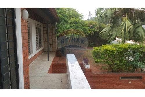 Casa sobre av. Felix bogado — foto 5