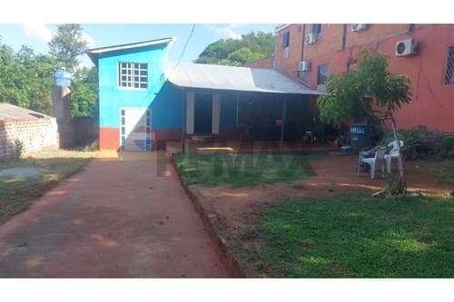 Casa en barrio obrero - cde