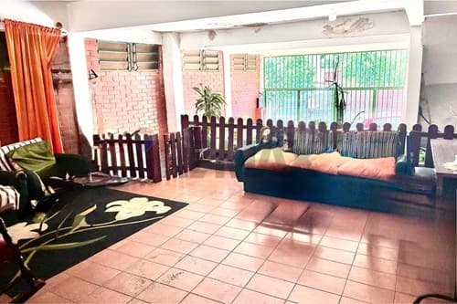 Casa Espaciosa y Estratégica en Encarnación — foto 2
