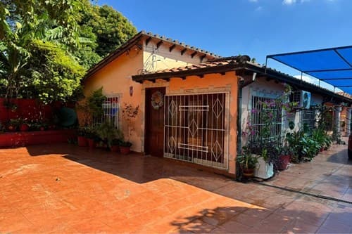 Casa en Luque tercer barrio — foto 1