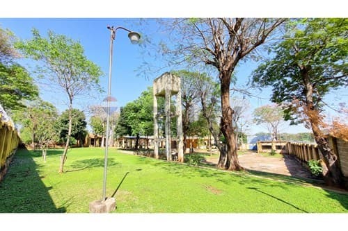 Amplia propiedad de 4.367m2 en San Lorenzo — foto 3