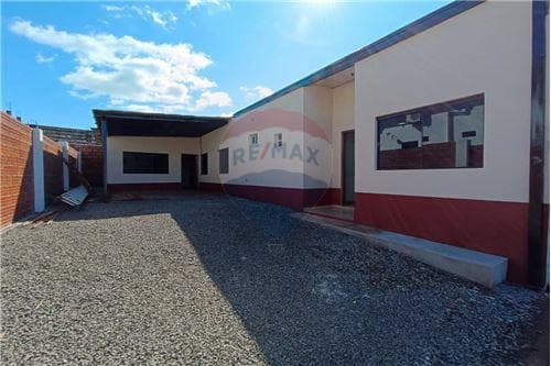 Casa en alquiler - Barrio San Pedro — foto 2