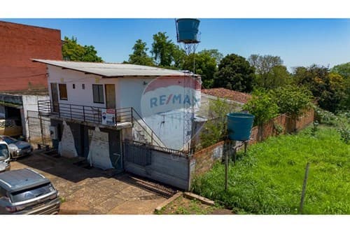 Casa en Alto Paraná, CDE: Tranquilidad y Acceso — foto 4