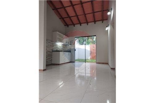 Vendo Chalet en Barrio Cerrado La Caoba en Limpio