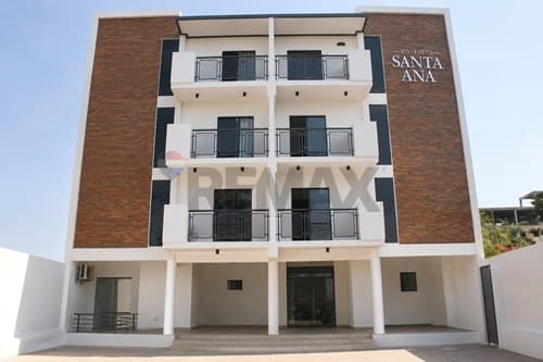 Departamento de 2 hab con cochera en Santa Ana 1