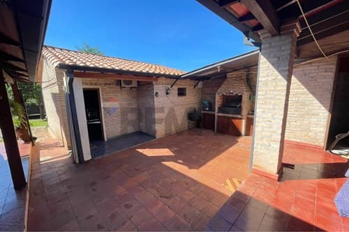 Casa en villa industrial — foto 2