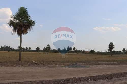De amplio terreno en jose falcon, foto 2
