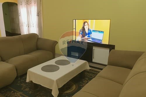 Casa con amplio terreno en esquina — foto 2