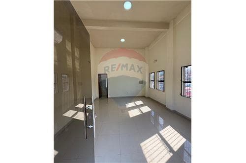 Local comercial. Zona Sta. Teresa y Mca Lopez — foto 5