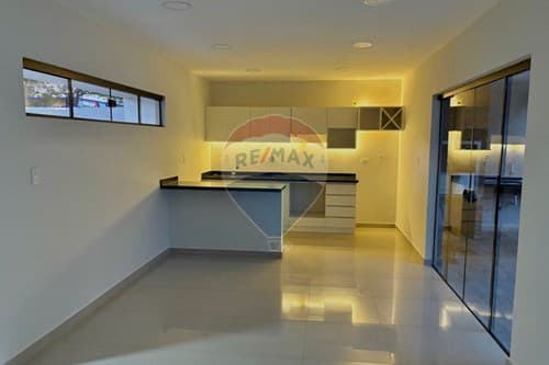 Dúplex en Lambaré– Barrio San Isidro, foto 2