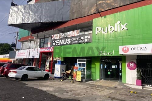 Local comercial s/ la avda. Choferes del chaco — foto 2